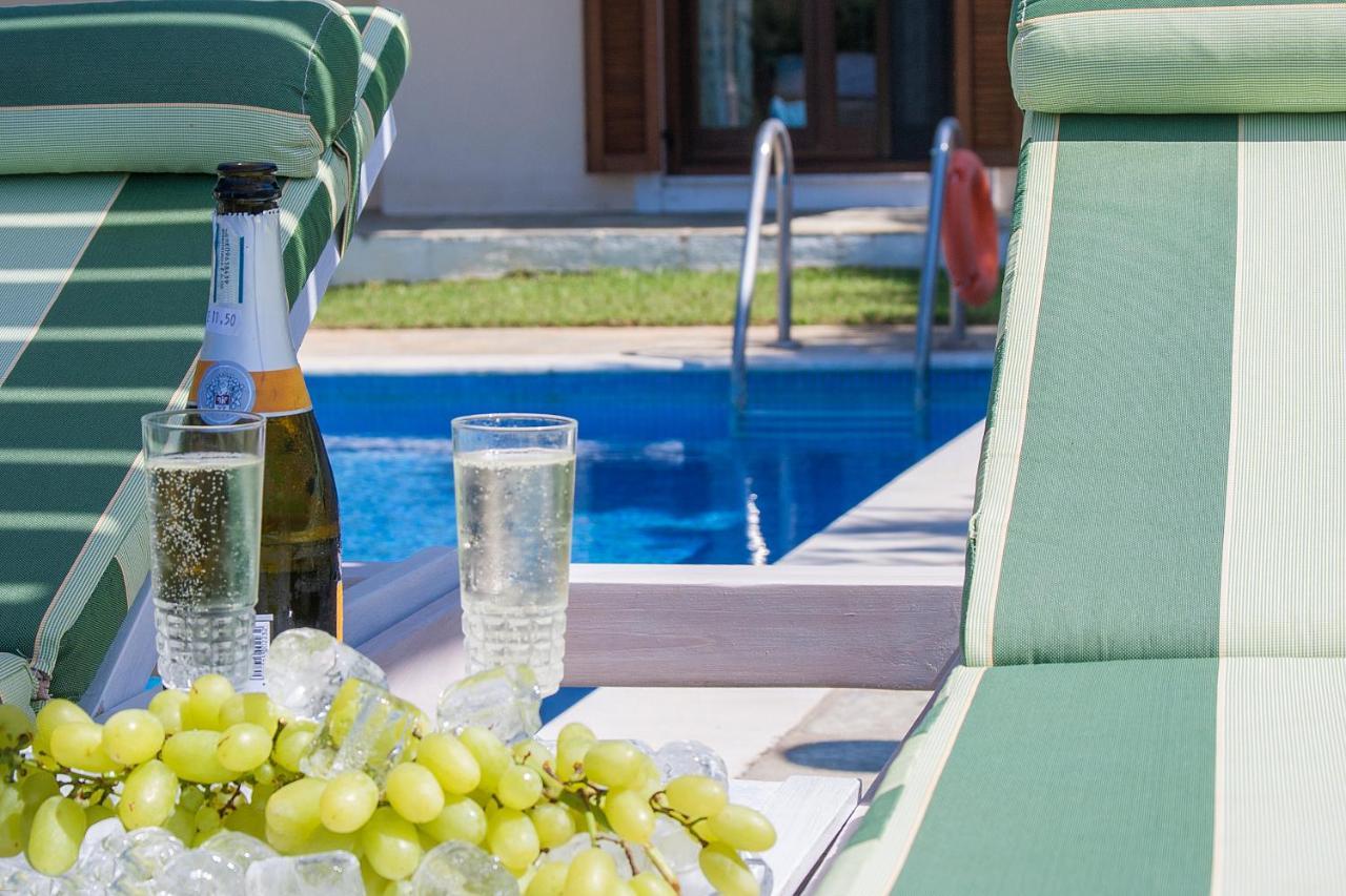 Four Seasons Villas Kalivia  Exterior foto